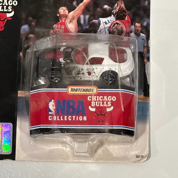 Matchbox NBA Collection Chicago Bulls Vehicle Mattel 1998 No. 36115 - Picture 2 of 3